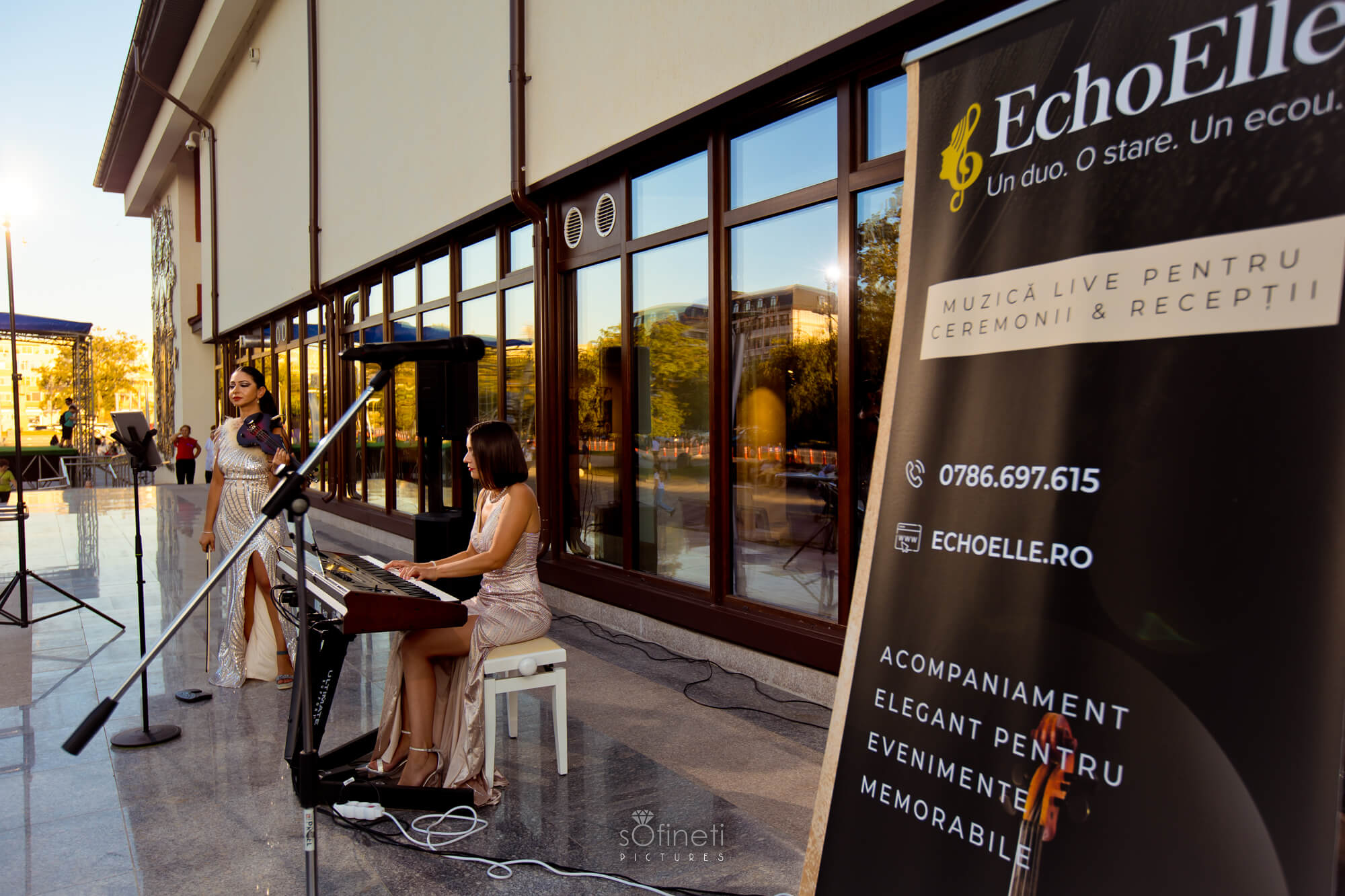 EchoElle duo în ținute glamour pentru botez rafinat București
